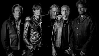 QUEENS OF THE STONE AGE Share Lyric Video For 'Carnavoyeur'
